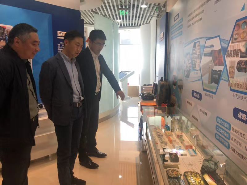 集团公司向导赴新兴际华集团考察交流 集团公司向导赴新兴际华集团考察交流