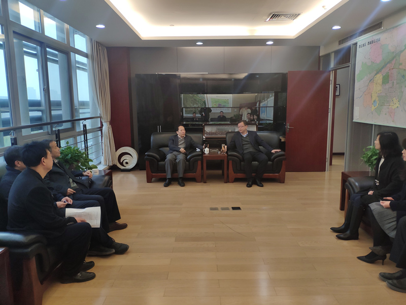 顾峰拜会西安国际港务区管委会向导并赴省生态情形众创空间调研 顾峰拜会西安国际港务区管委会向导并赴省生态情形众创空间调研