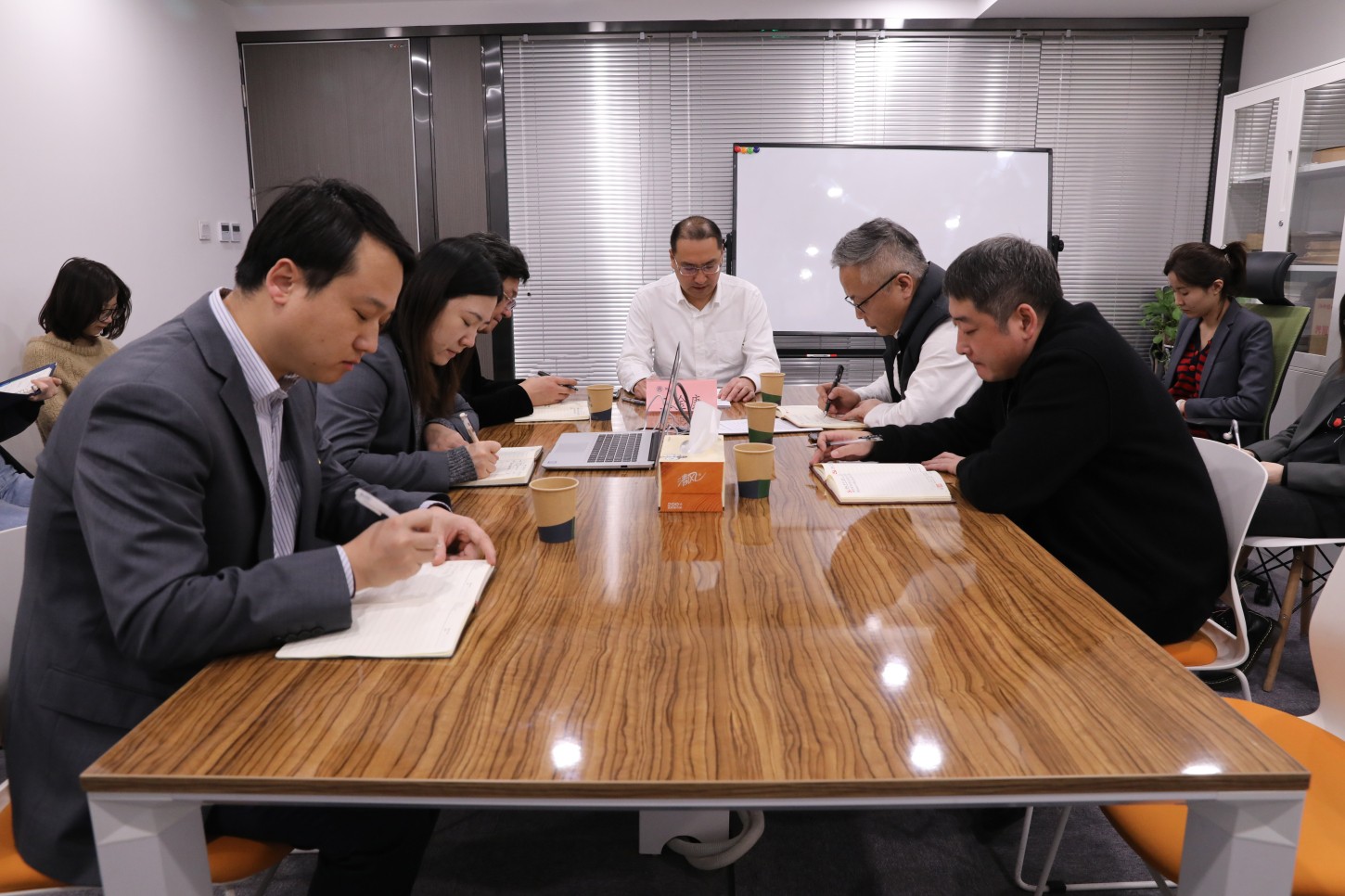 365体育官网集团向导赴投资公司宣讲党的十九届四中全会精神 365体育官网集团向导赴投资公司宣讲党的十九届四中全会精神