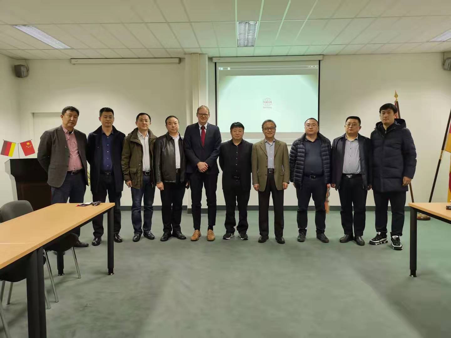 熊良虎赴德国考察矿区情形治理项目 熊良虎赴德国考察矿区情形治理项目