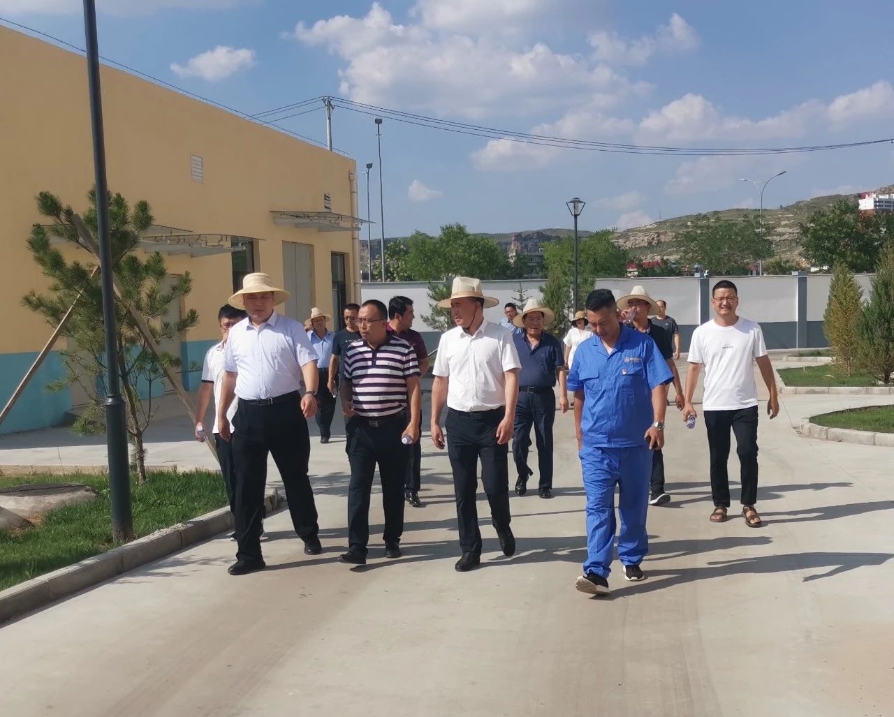 榆林市委常委、副市长李二中到水情形神木公司调研 榆林市委常委、副市长李二中到水情形神木公司调研