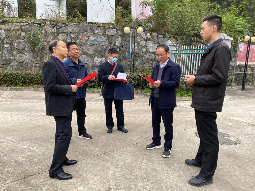 ίרѲ鳤ˮι˾ˮóͷ