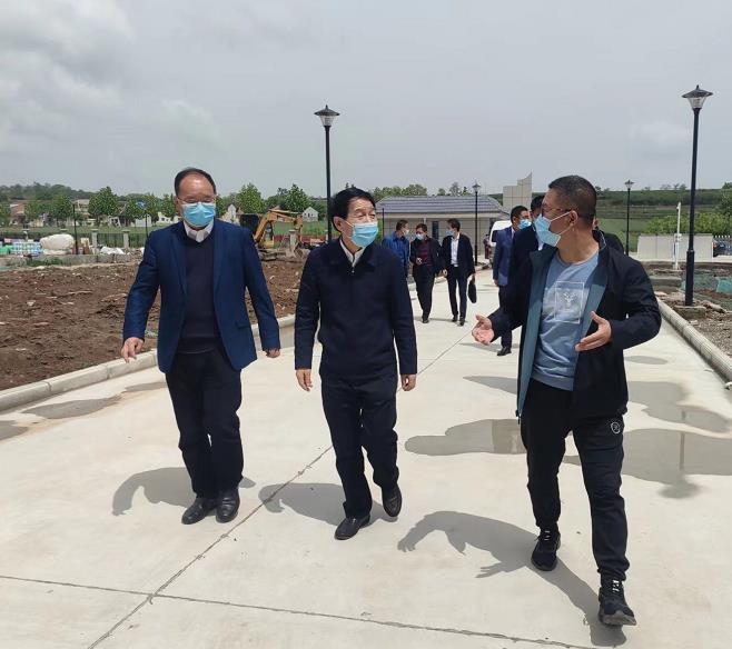 宝鸡市人大常委会党组成员、副主任苏少敏到水情形公司宝鸡蟠龙新区污水处置惩罚厂调研 宝鸡市人大常委会党组成员、副主任苏少敏到水情形公司宝鸡蟠龙新区污水处置惩罚厂调研